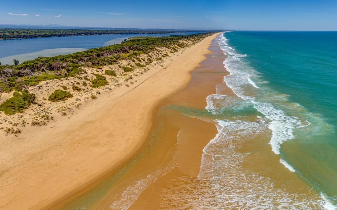 Gippsland Lakes & 90 Mile Beach