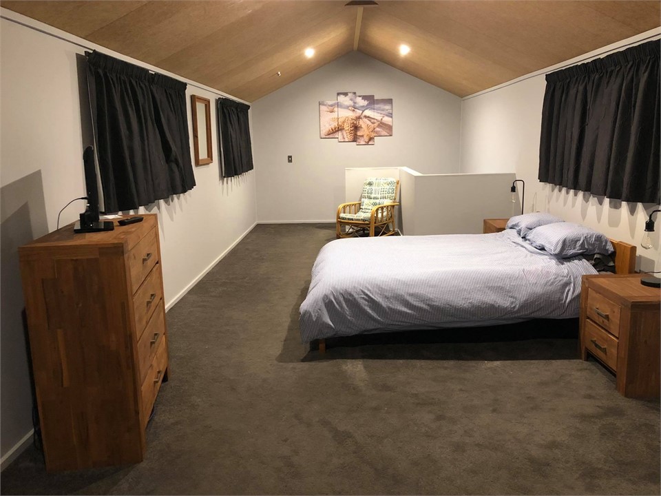 Upstairs Master King bedroom