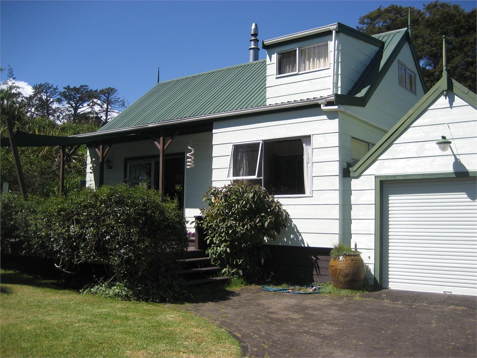 'The Chalet' Te Kouma Bay, Coromandel Te Kouma Chalet for rent