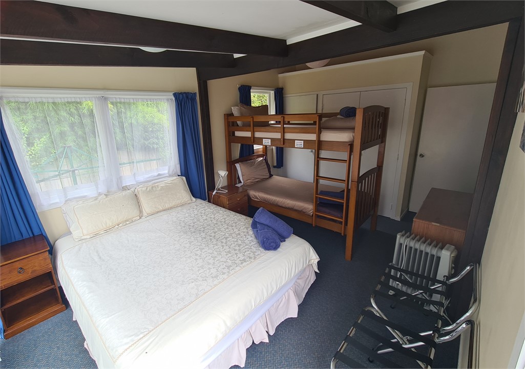 Cottage King Room A incl Bunks