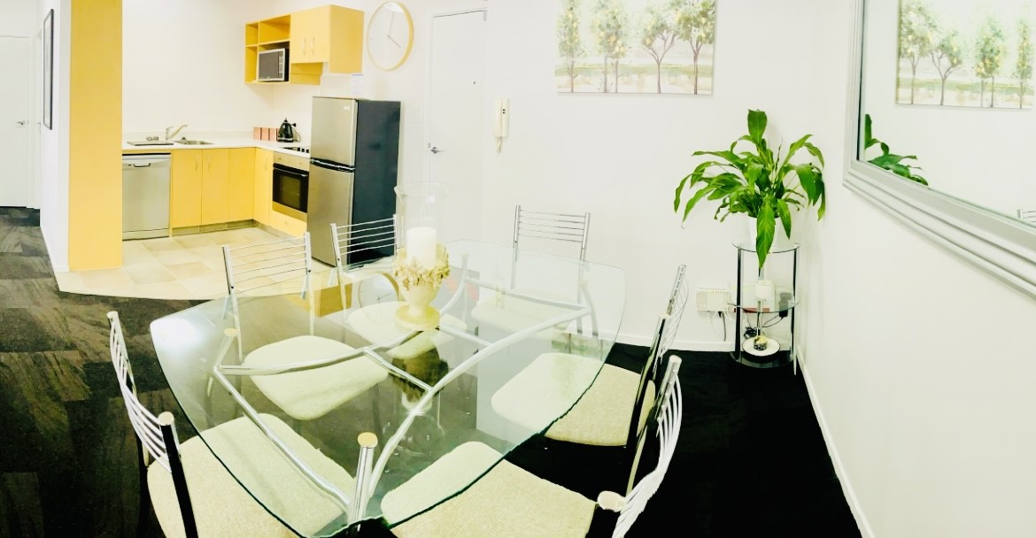 Dining Area & Kitchen