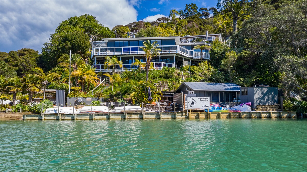 View of Kawau Lodge from the water