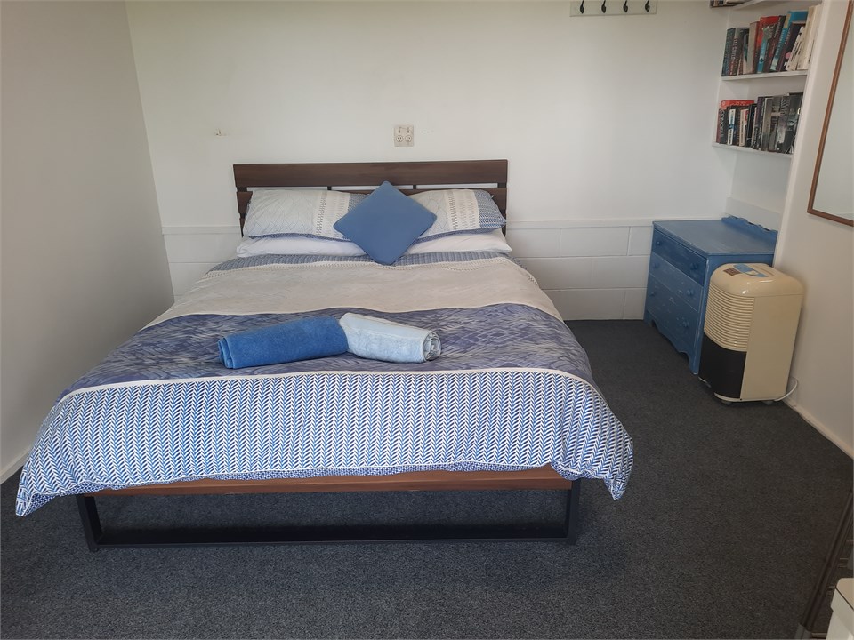 3rd queen downstairs in walk through bedroom