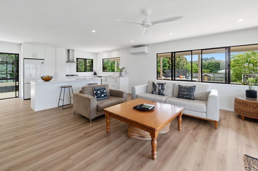 Waimanu Bliss Escape (Bachcare) Point Wells Holiday Home for rent