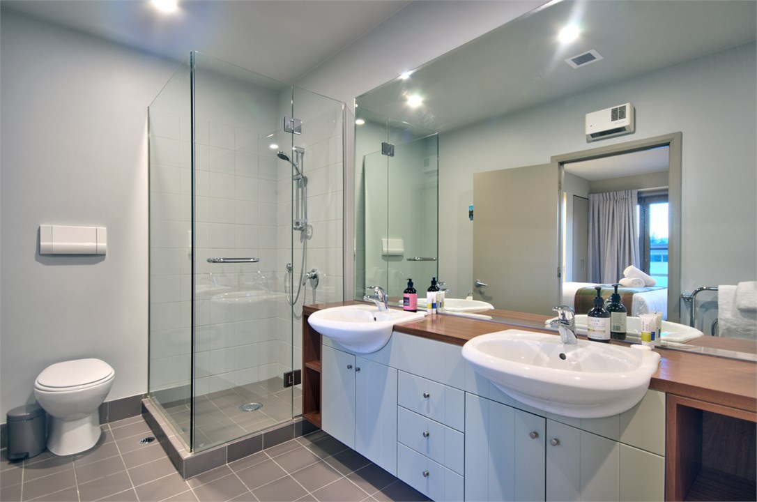 Master Ensuite
