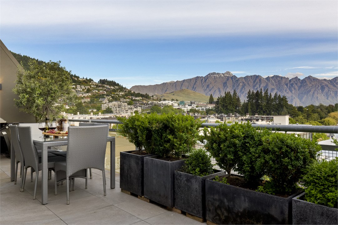 Taimana, Central Queenstown Luxury Aura Queenstown