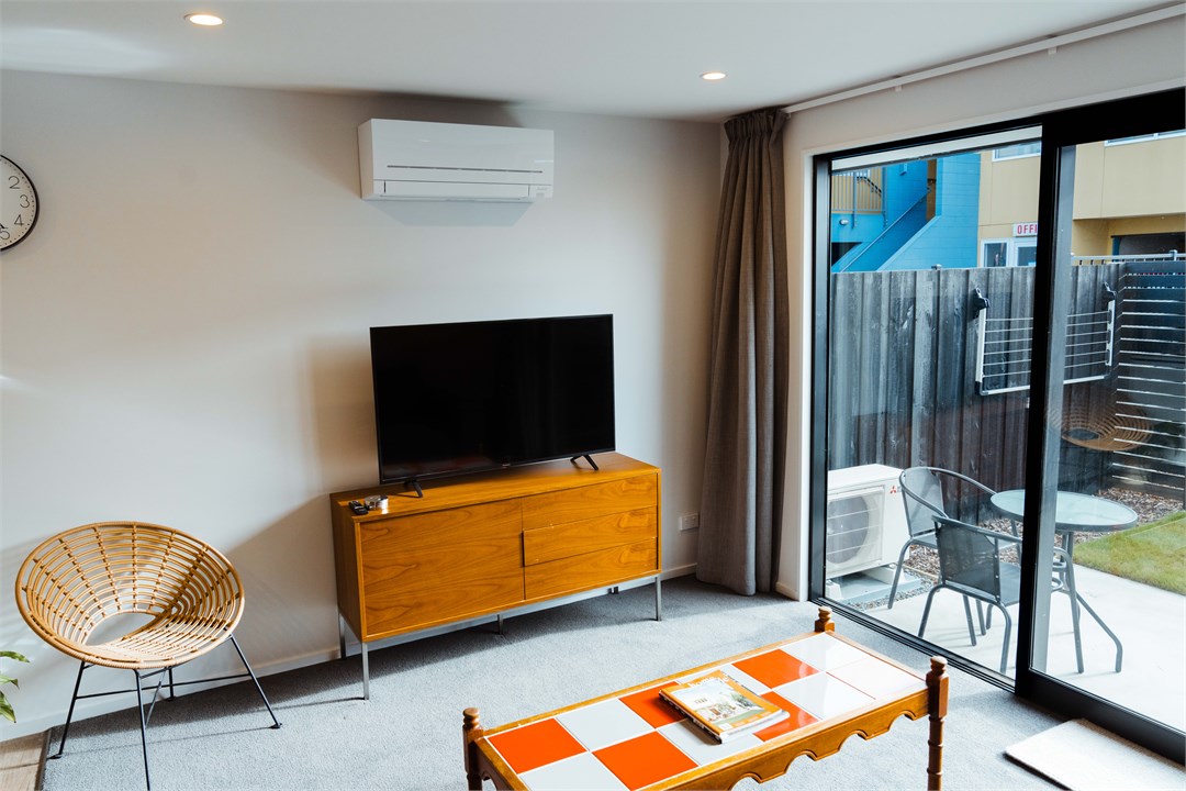 50" Panasonic Smart TV, Mitsubishi heat pump.