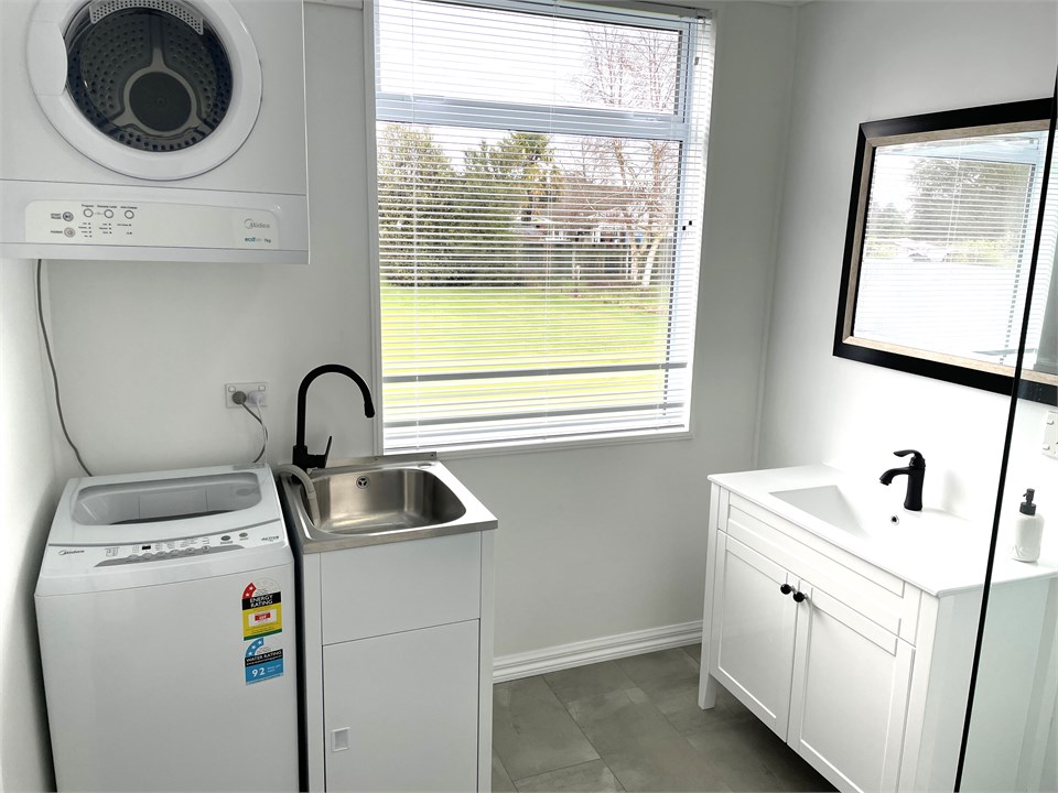 Laundry / Bathroom