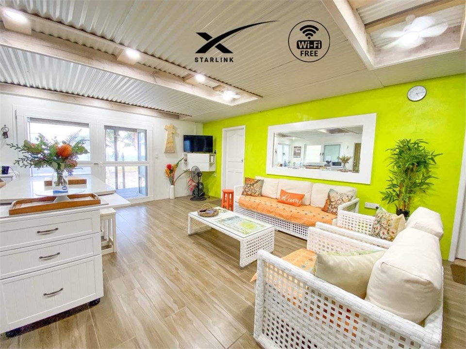 Property Lounge & Kitchen