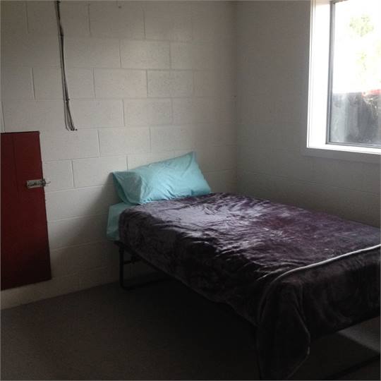 Summer bedroom with pullout single