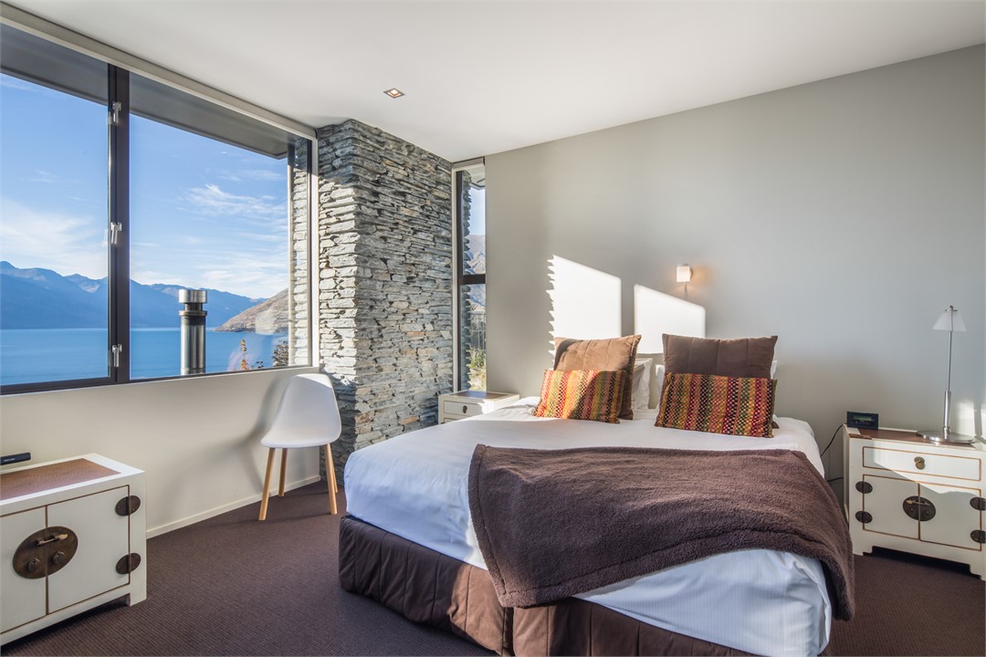 Guest bedroom/Kids bedroom