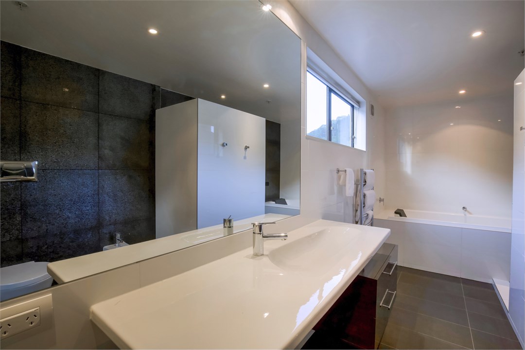 Taimana, Central Queenstown Luxury Aura Queenstown