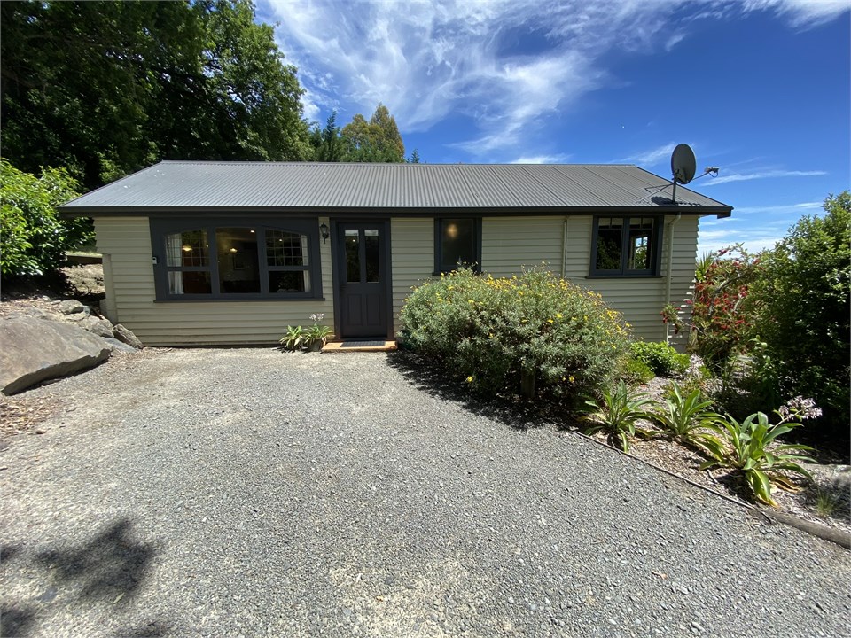 View of the property building and front entrance