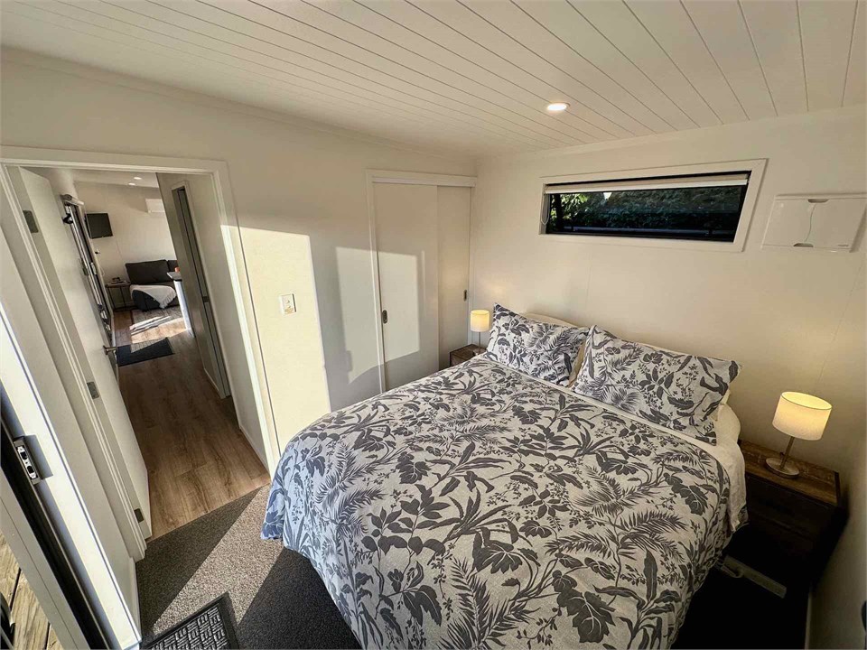 Bedroom with queen bed