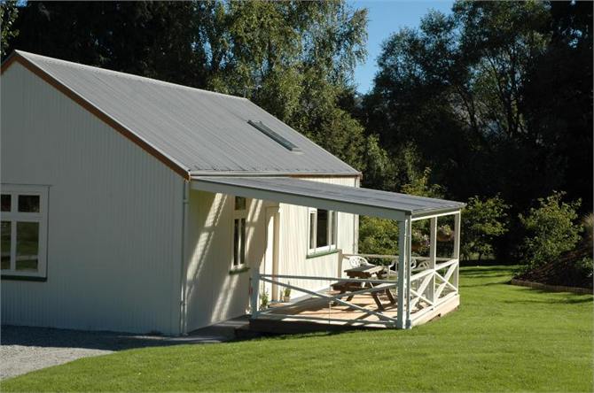 The Barn with Annex and deck (from east)