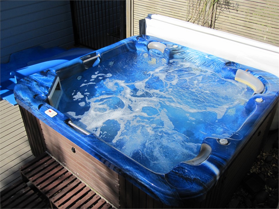 Soak away in the hot spa/jacuzzi