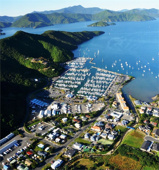 Waikawa Bay Marina