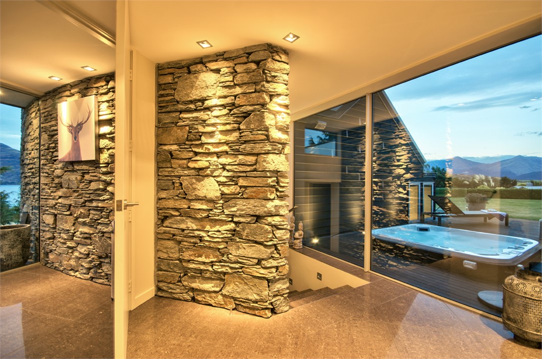 Entrance with feature schist walls