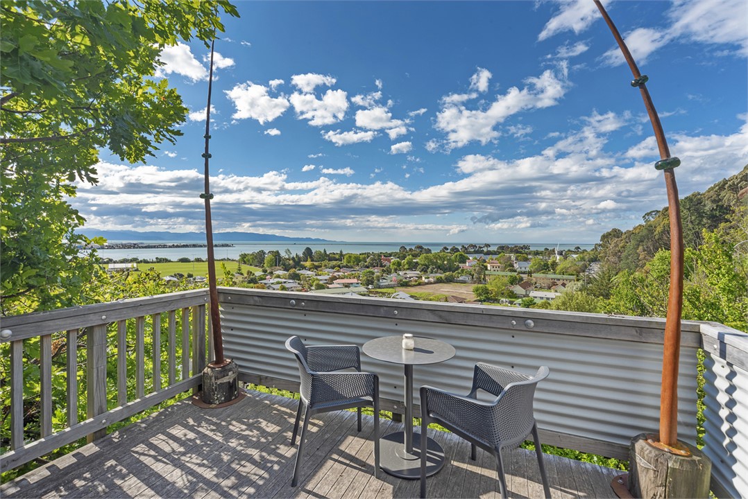 Nice outdoor entertainment area