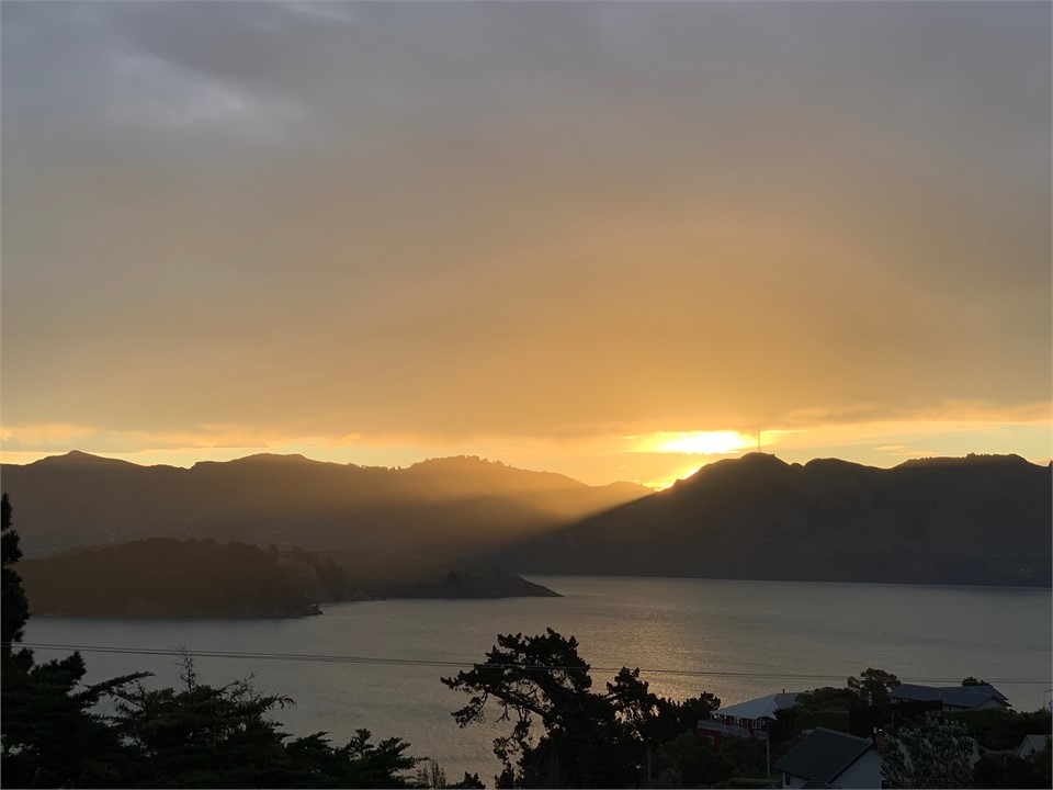 Watch the sunset on the balcony