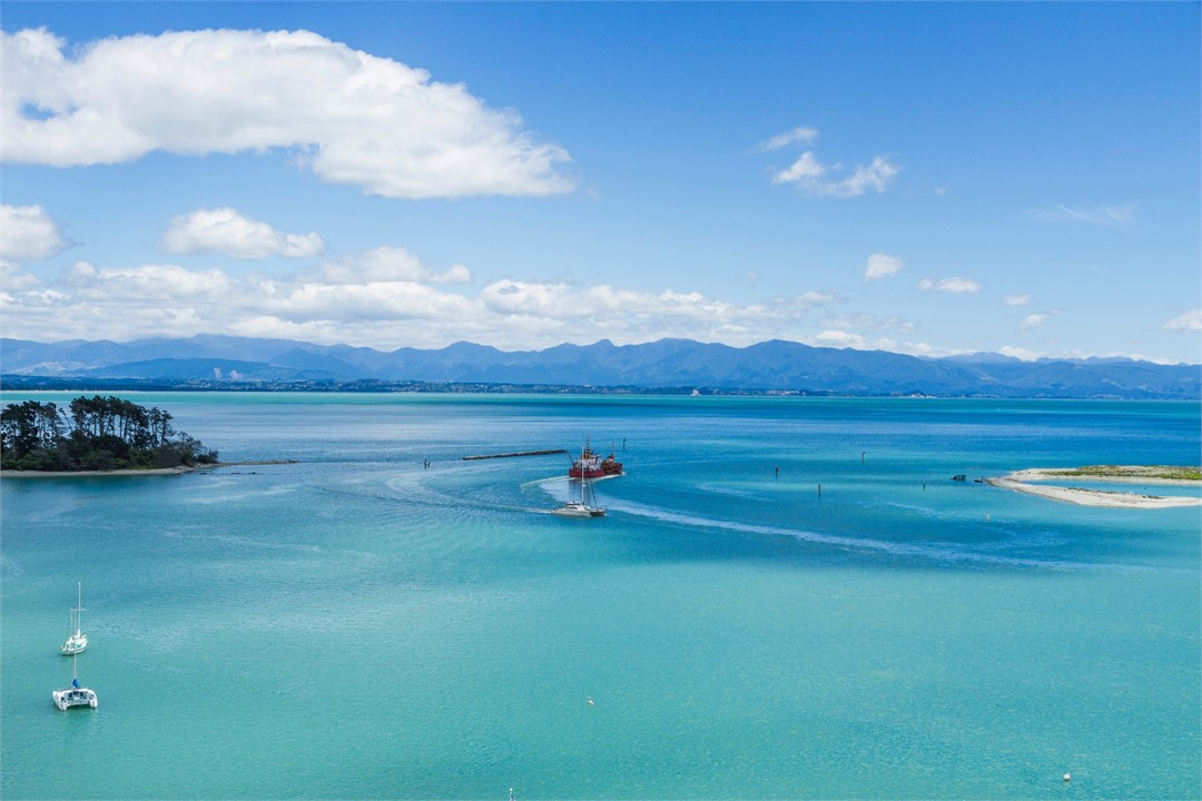 Nelson's harbour entrance