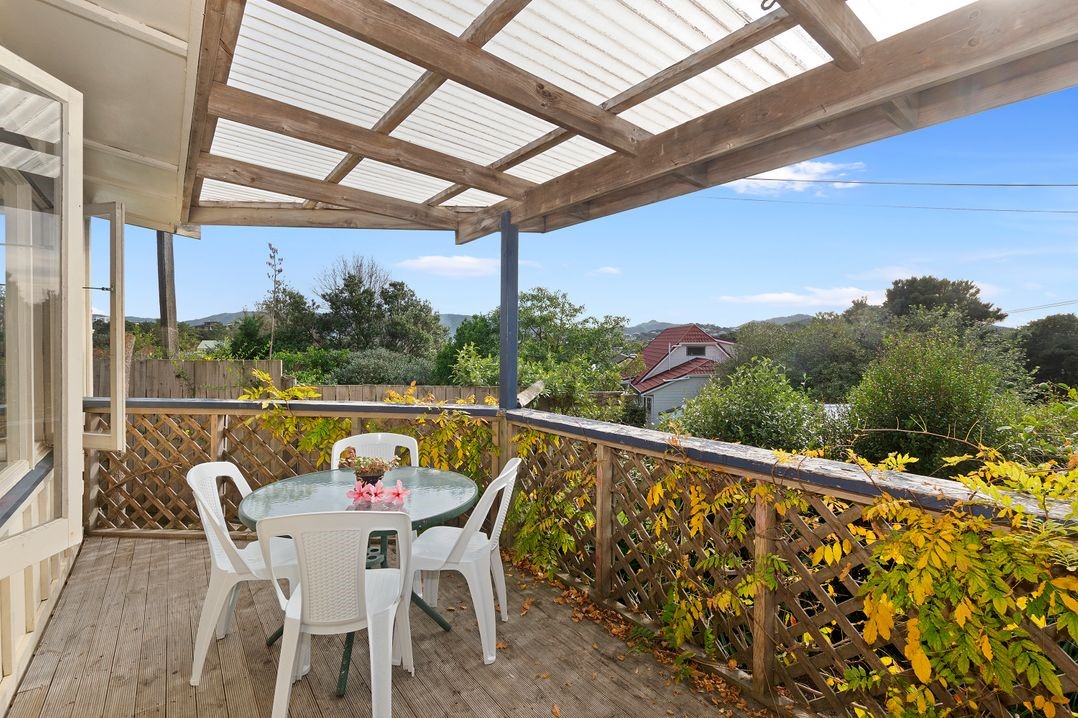 Beachy Bach (Bachcare) Mangawhai Heads Holiday Home for rent
