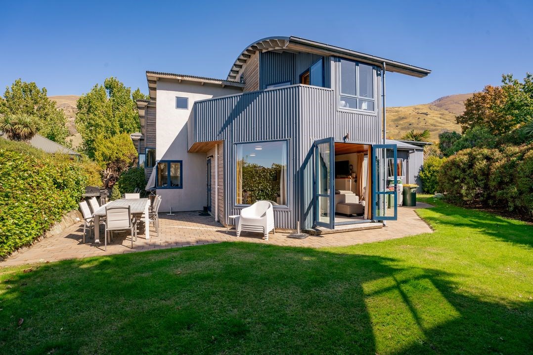 Lakehouse Retreat (Bachcare) Wanaka Holiday Home for rent Holiday