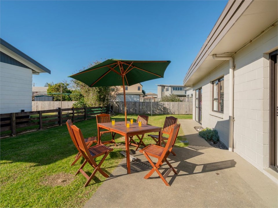 Location Plus (Bachcare) Whangamata Holiday Home for rent Holiday