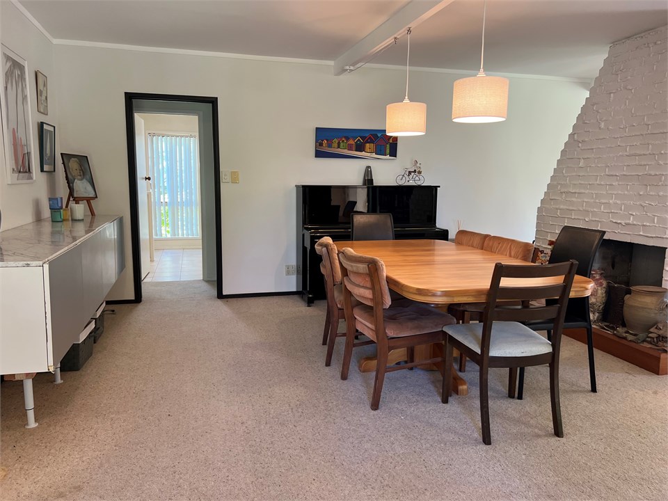 Dining Room with Servery
