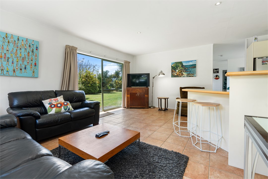 Spacious family room