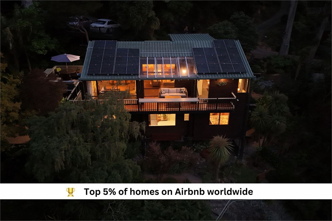 Spacious contemporary property with stunning views