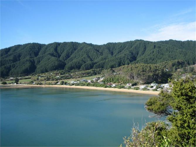 Ligar Bay from the Abel Tasman Memorial viewpoint