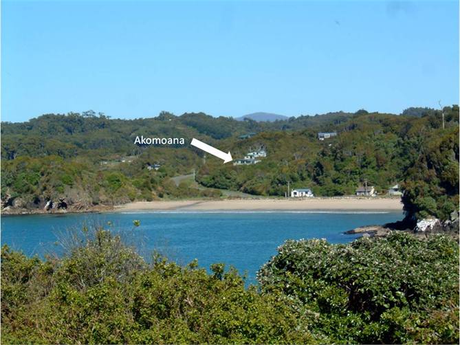 Akomoana sits above tranquil Butterfields Beach