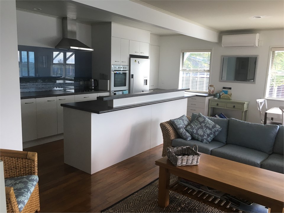 Living /kitchen area