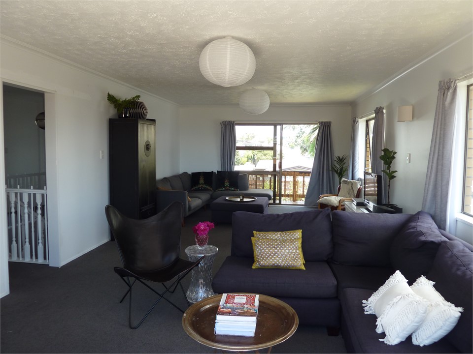 Lounge with sea view