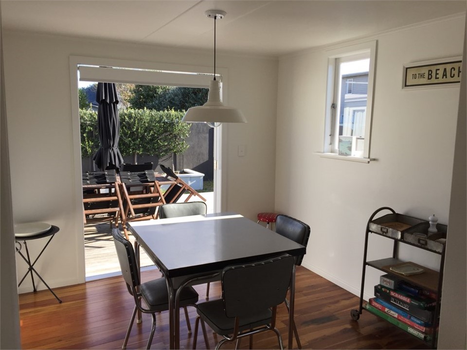 Classic Kiwi on Ocean Road Whangamata Bach for rent Holiday Houses