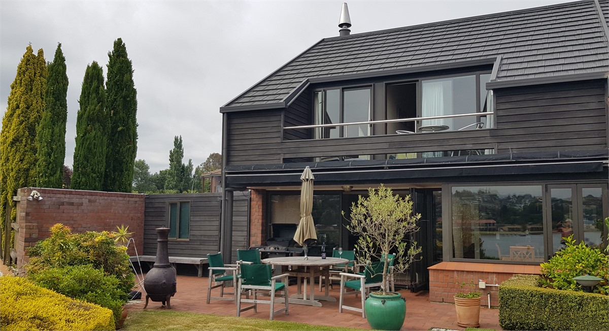 Outdoor living/BBQ area