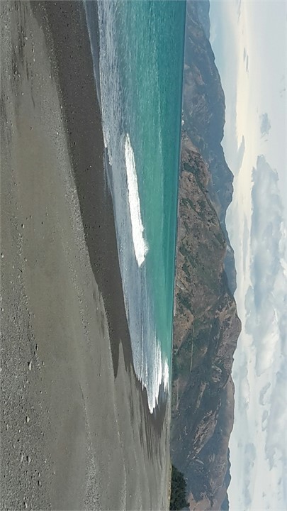 5 minute walk to beach