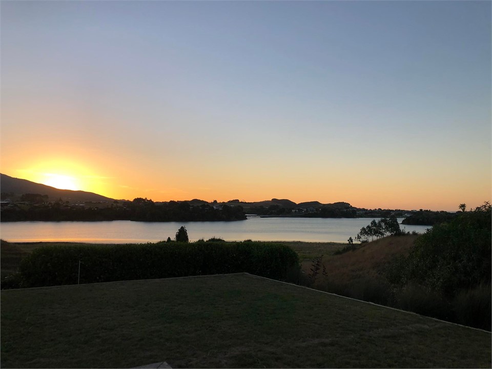 Hills Hideaway Raglan Residential House for rent Holiday Houses