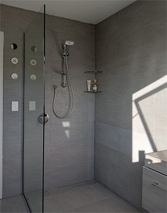 Ensuite Shower