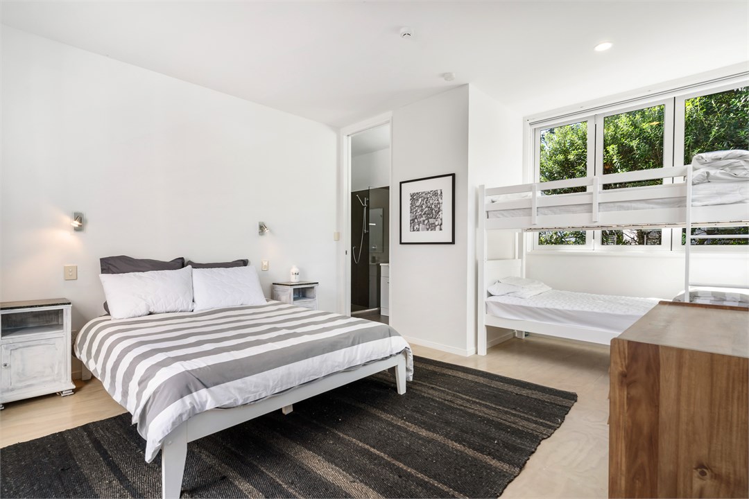 Pavilion Two - Downstairs Bedroom