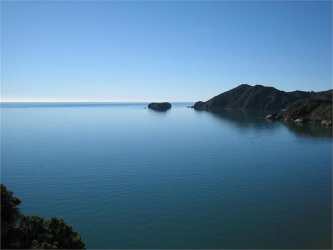 Calm sea around Ligar Bay and Tata Islands