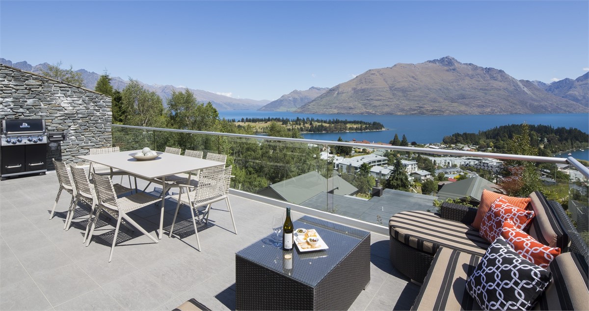 fantastic outdoor living at Papillon