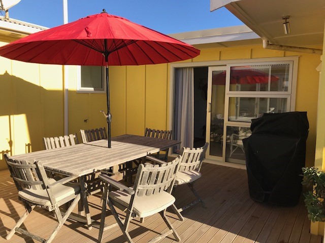 Inner courtyard deck