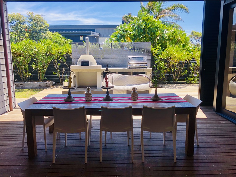 Outdoor room & BBQ area