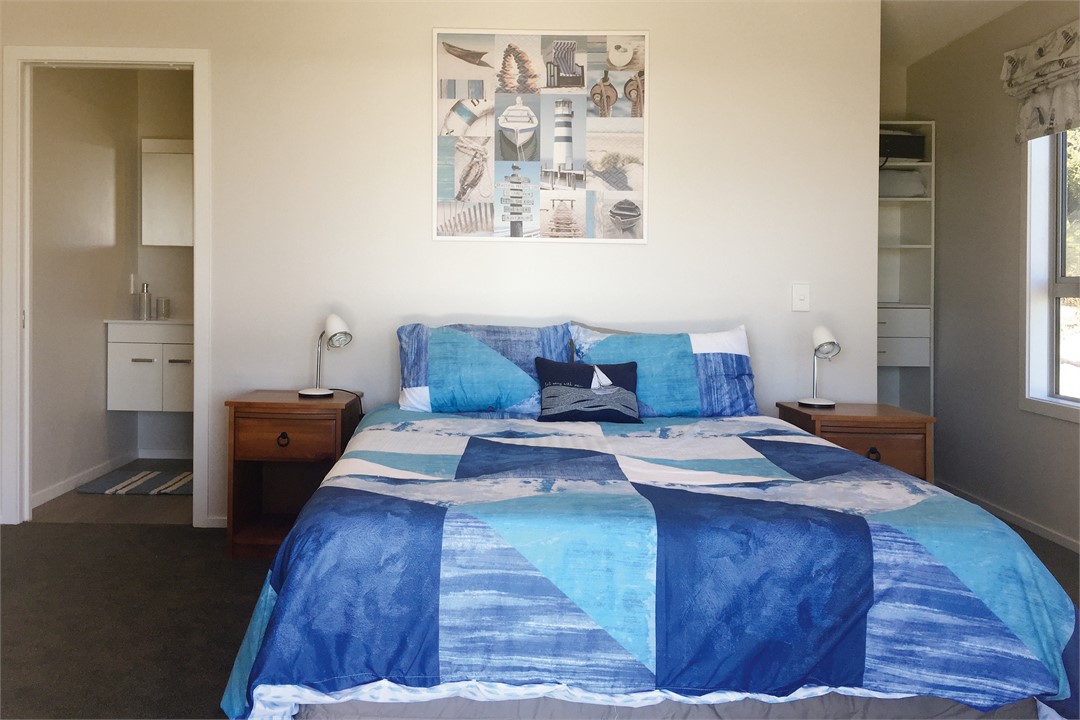 Bedroom1 with ensuite