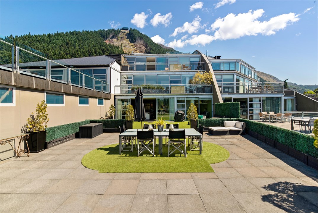 THE SHOTOVER | CBD Luxury, Rooftop Terrace Aura Qu