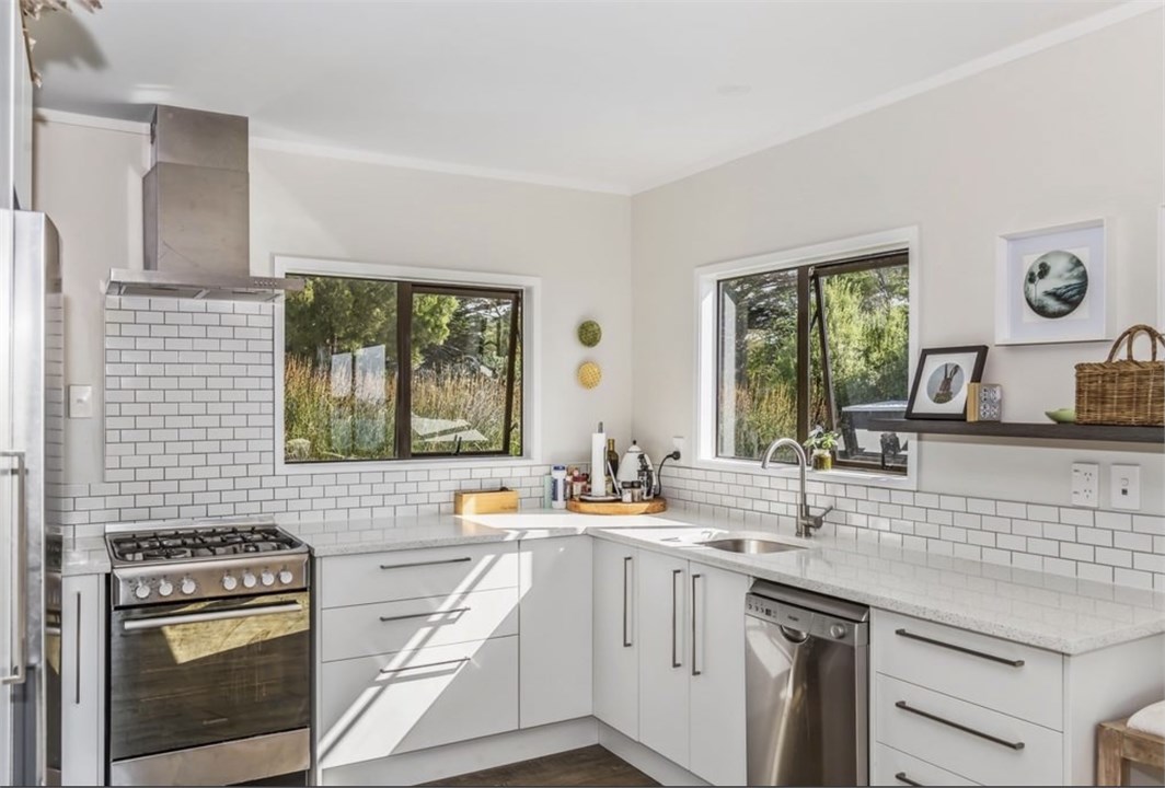 Farmhouse Coastal Views Wellsford Farmhouse for rent Holiday Houses