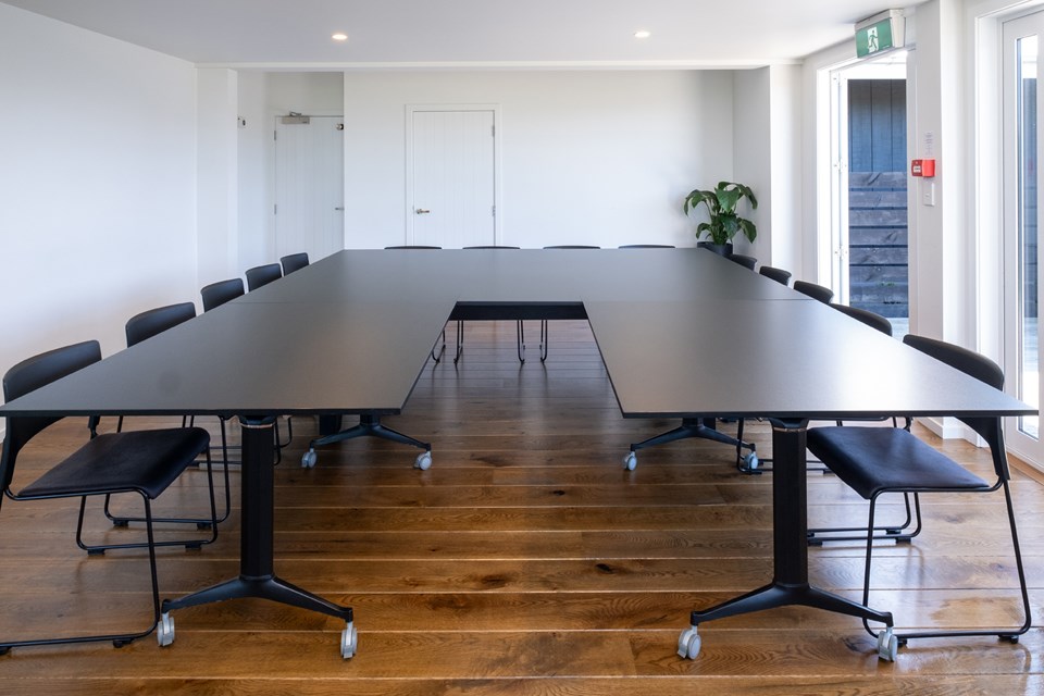 Meeting Table (many configurations)