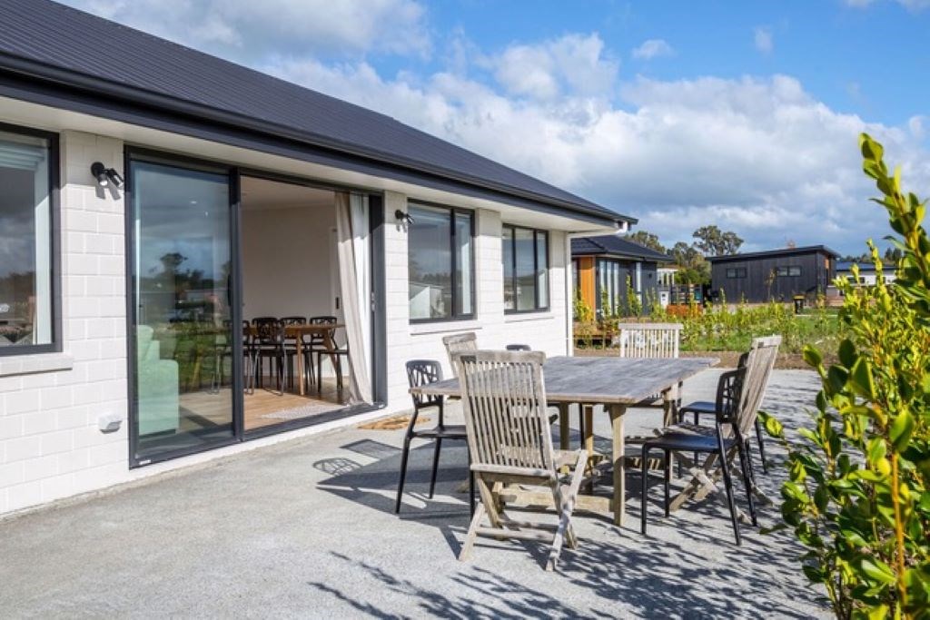 Arthurs Vineyard Martinborough Holiday Home for rent Holiday Houses